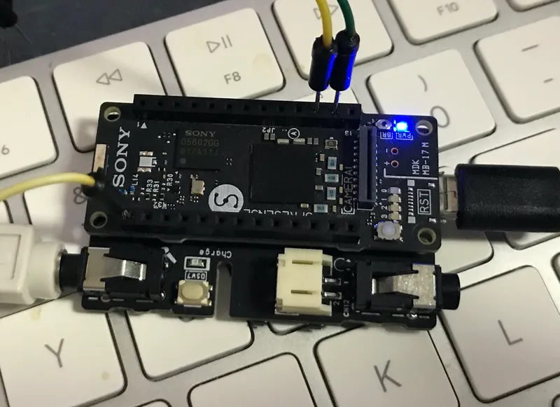 B-stem PDA01 SPRESENSE用機能拡張ボードのボタン