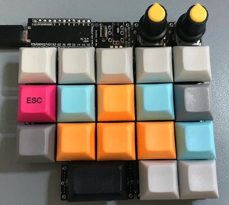 su120 でMinecraft専用キーボード