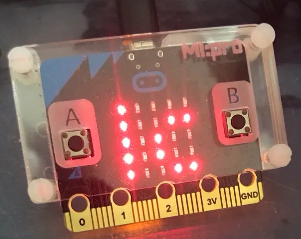 micro:bit で python が使えるようになった